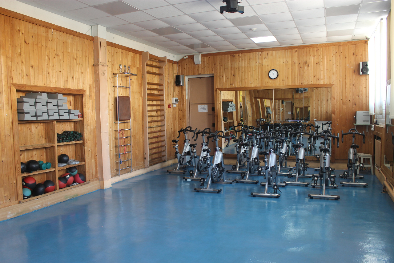 дск тверь юность тренажерный зал. тренажерный зал радуга. фитнес центр раменское. радуга фитнес раменское. бассейн радуга раменское.
